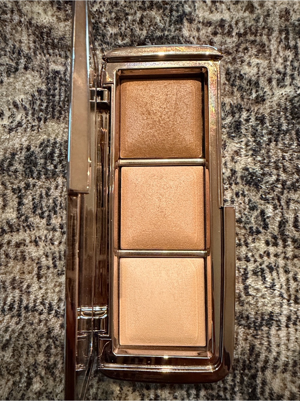 Hourglass AMBIENT LIGHTING PALETTE — VOLUME II